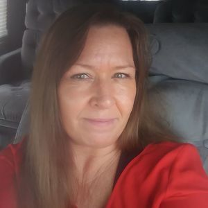 Meet your Posher, Stacie